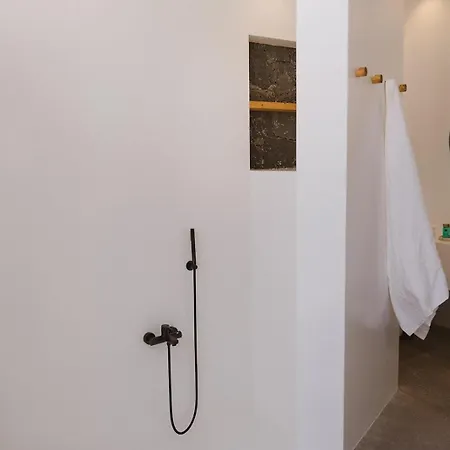 Canaryislandshost I Natural Villa Famara
