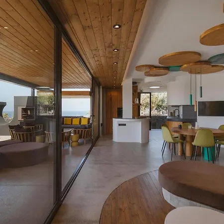 Canaryislandshost I Natural Villa Famara